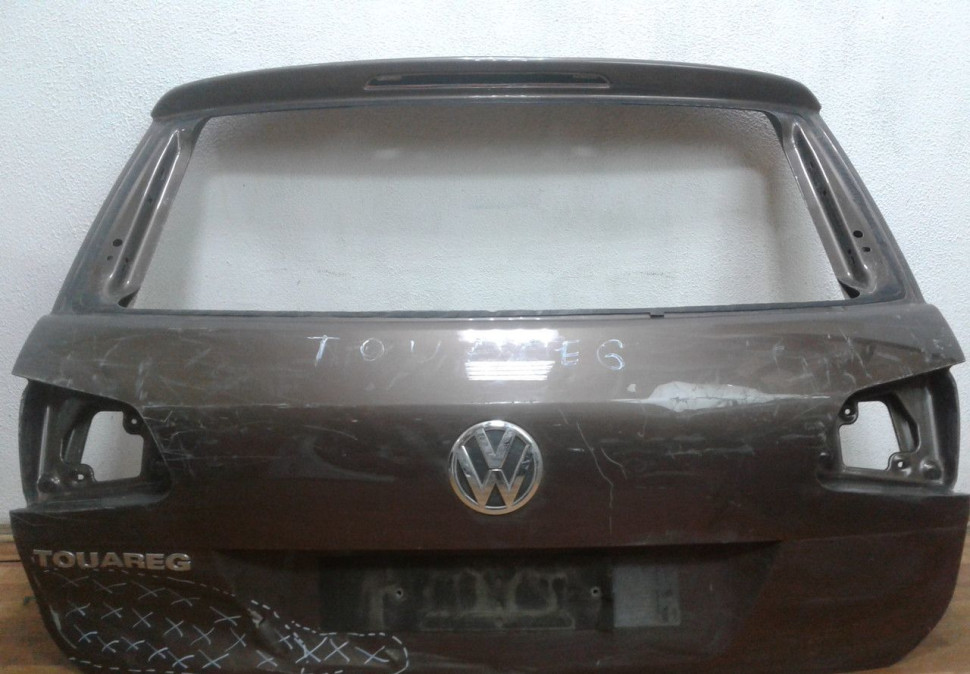 Крышка багажника Volkswagen Touareg NF (вмятина) (скл-3)