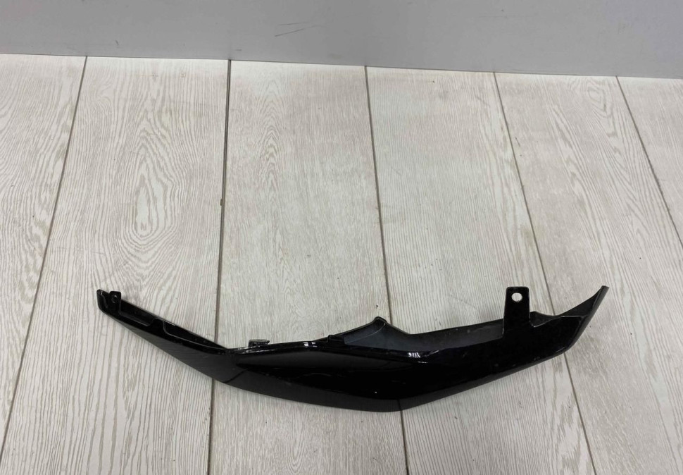 Задняя боковая часть правая BMW K49 S1000XR OEM 46628414330 Задняя боковая часть правая BMW K49 S1000XR OEM 46628414330