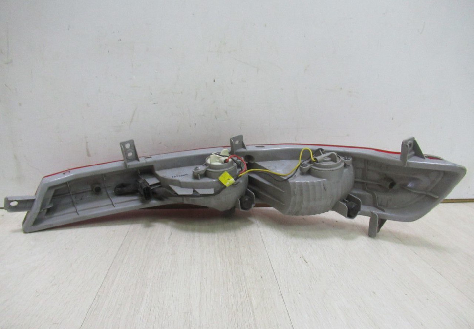 Противотуманный фонарь задний правый KIA Sportage 3 oem 924063u300 (скл-3) Противотуманный фонарь задний правый KIA Sportage 3 oem 924063u300 (скл-3)