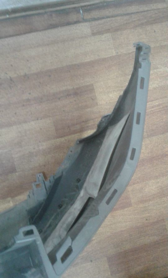 Бампер задний Volkswagen Golf 7 oem 5g6807421 (мал. трещины)