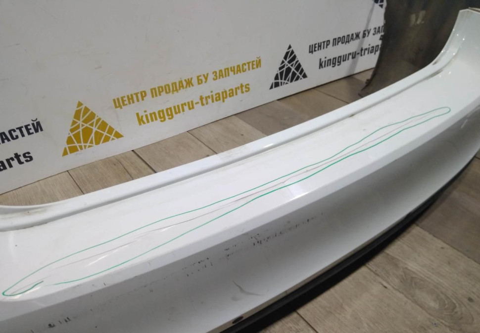 Бампер задний бу Skoda Rapid OEM 60U807421B (В)