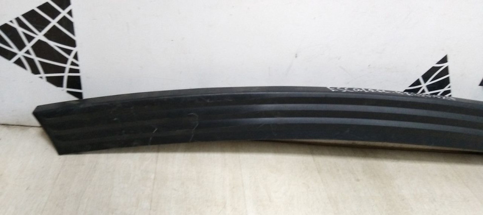 Накладка заднего бампера Cadillac Escallade 4 oem 22960927 Накладка заднего бампера Cadillac Escallade 4 oem 22960927