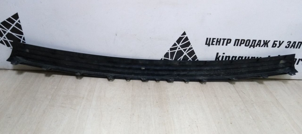 Накладка заднего бампера Cadillac Escallade 4 oem 22960927 Накладка заднего бампера Cadillac Escallade 4 oem 22960927