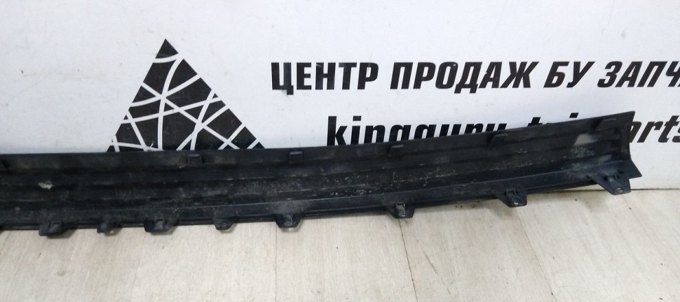 Накладка заднего бампера Cadillac Escallade 4 oem 22960927 Накладка заднего бампера Cadillac Escallade 4 oem 22960927