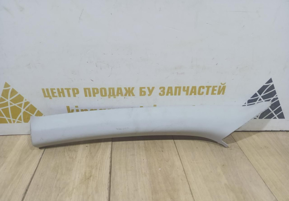 Обивка лобовой стойки левая бу Skoda Octavia A7 OEM 5E0867233