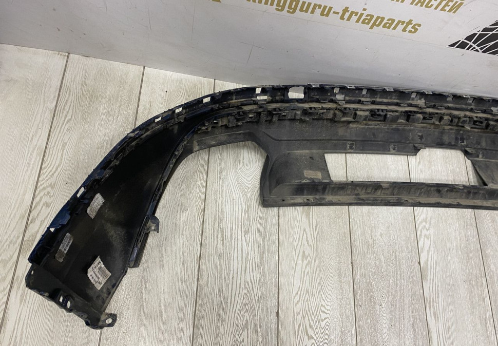 Спойлер заднего бампера Volkswagen Touareg 3 oem 760807521K