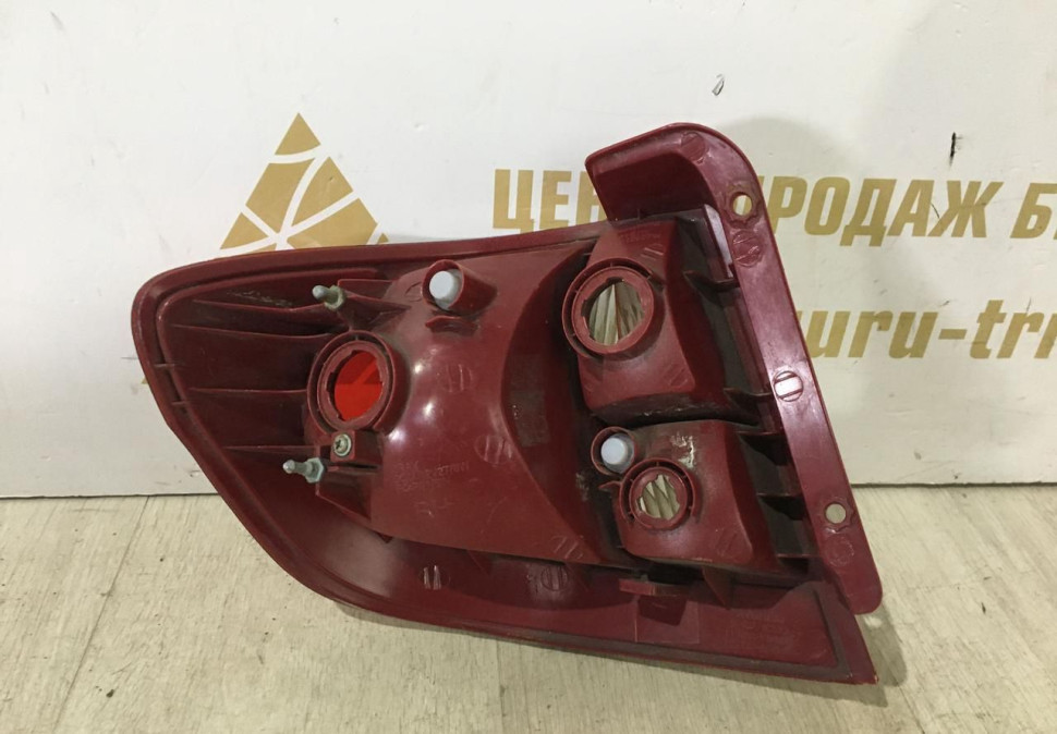 Фонарь правый Hyundai Getz рестайлинг 2005-2011 oem 924021c500 Фонарь правый Hyundai Getz рестайлинг 2005-2011 oem 924021c500