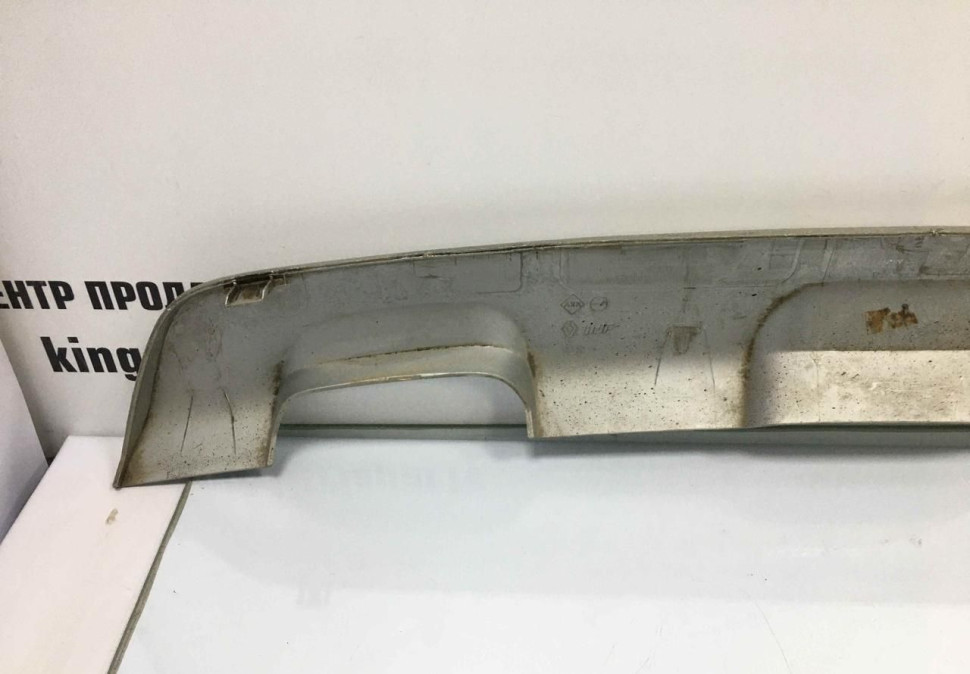 Накладка заднего бампера Renault Sandero Stepway 2 OEM 850700447R Накладка заднего бампера Renault Sandero Stepway 2 OEM 850700447R