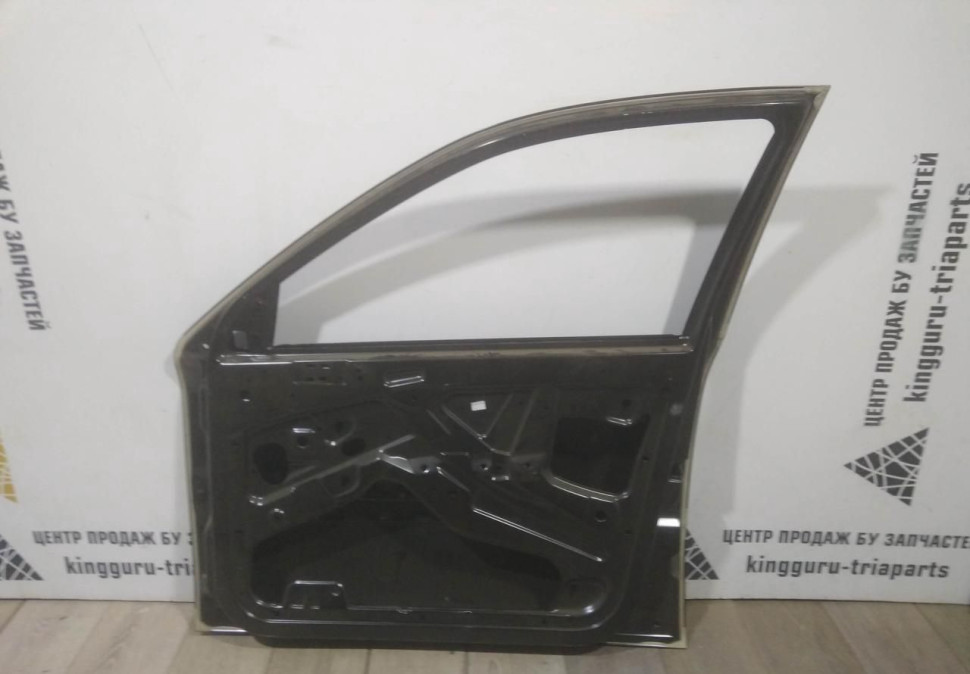 Дверь передняя правая Skoda Octavia Tour OEM 1U4831052