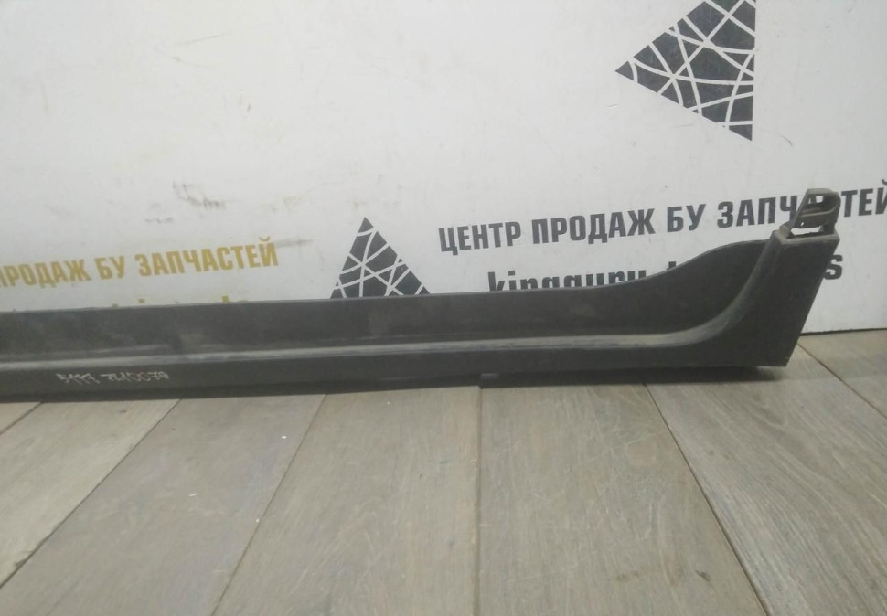Порог левый бу BMW X3 F25 OEM 51777210079