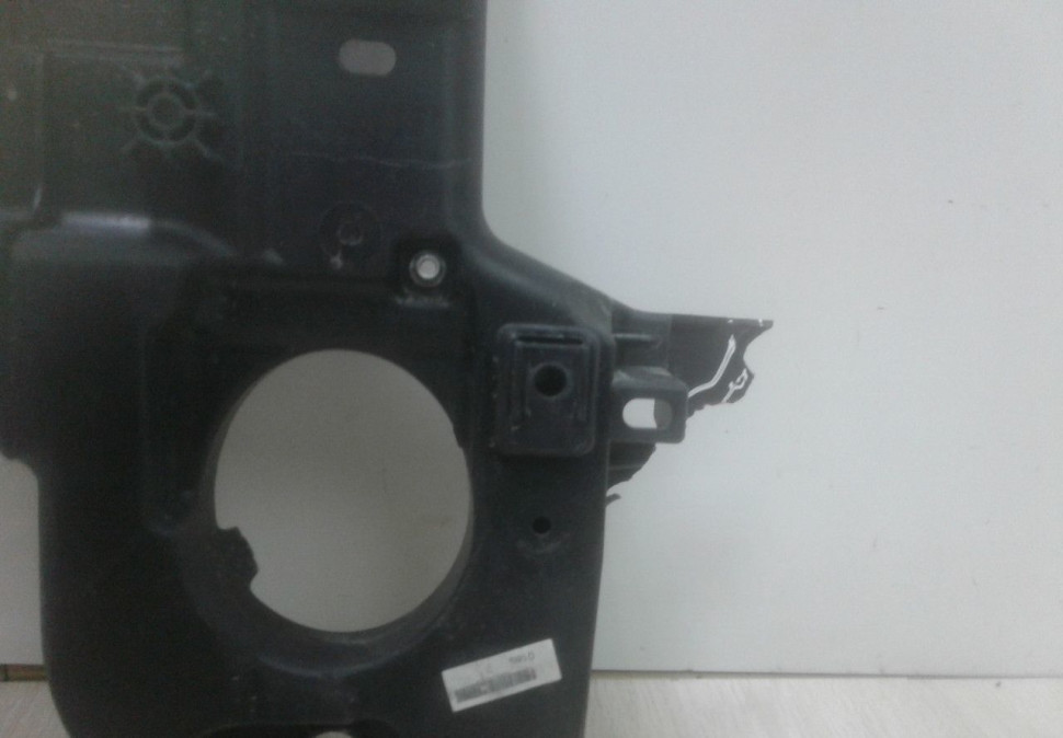 Панель передняя Volkswagen Touareg NF oem 7P6805594 (слом.часть) Панель передняя Volkswagen Touareg NF oem 7P6805594 (слом.часть)