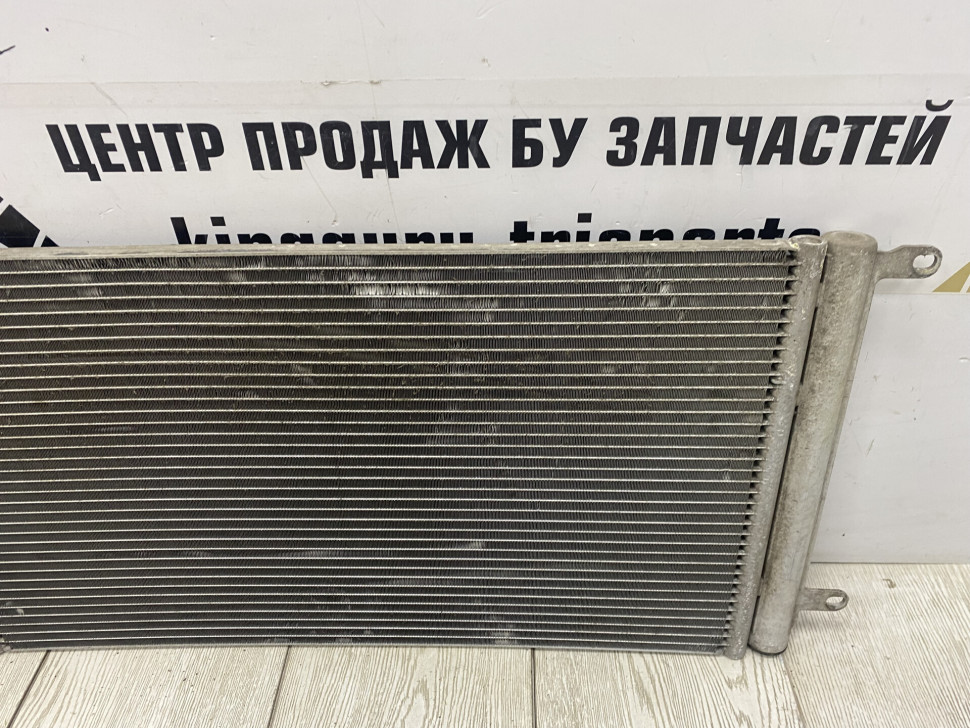 Радиатор кондиционера Volkswagen Polo 5 2009 oem 6C0816411B Радиатор кондиционера Volkswagen Polo 5 2009 oem 6C0816411B