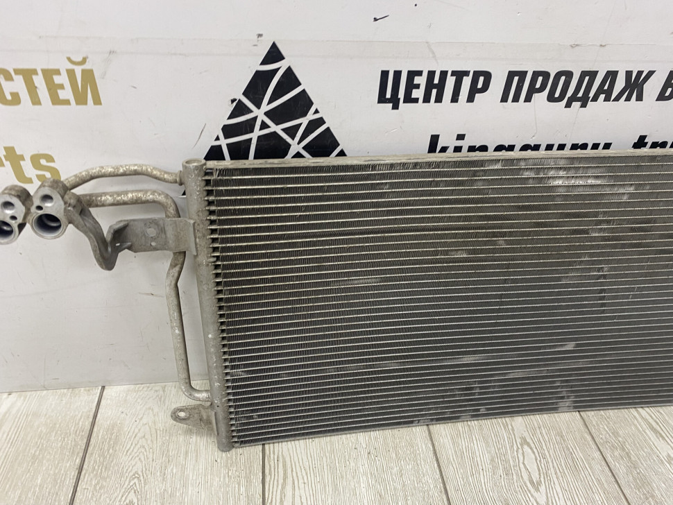 Радиатор кондиционера Volkswagen Polo 5 2009 oem 6C0816411B Радиатор кондиционера Volkswagen Polo 5 2009 oem 6C0816411B