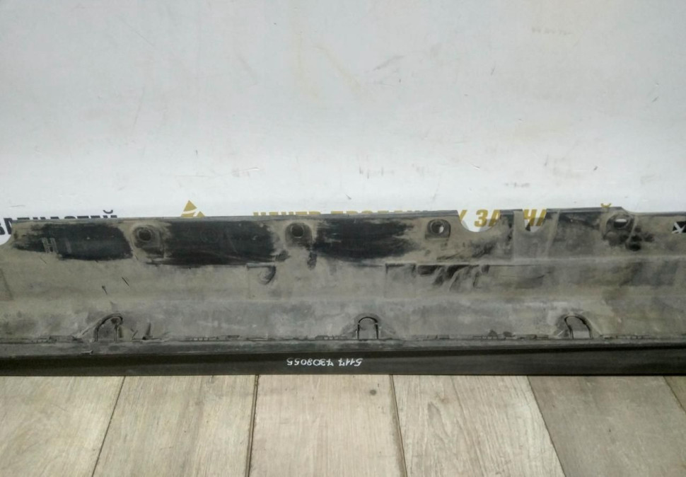 Порог левый бу BMW X5 F15 OEM 51177308055 Порог левый бу BMW X5 F15 OEM 51177308055