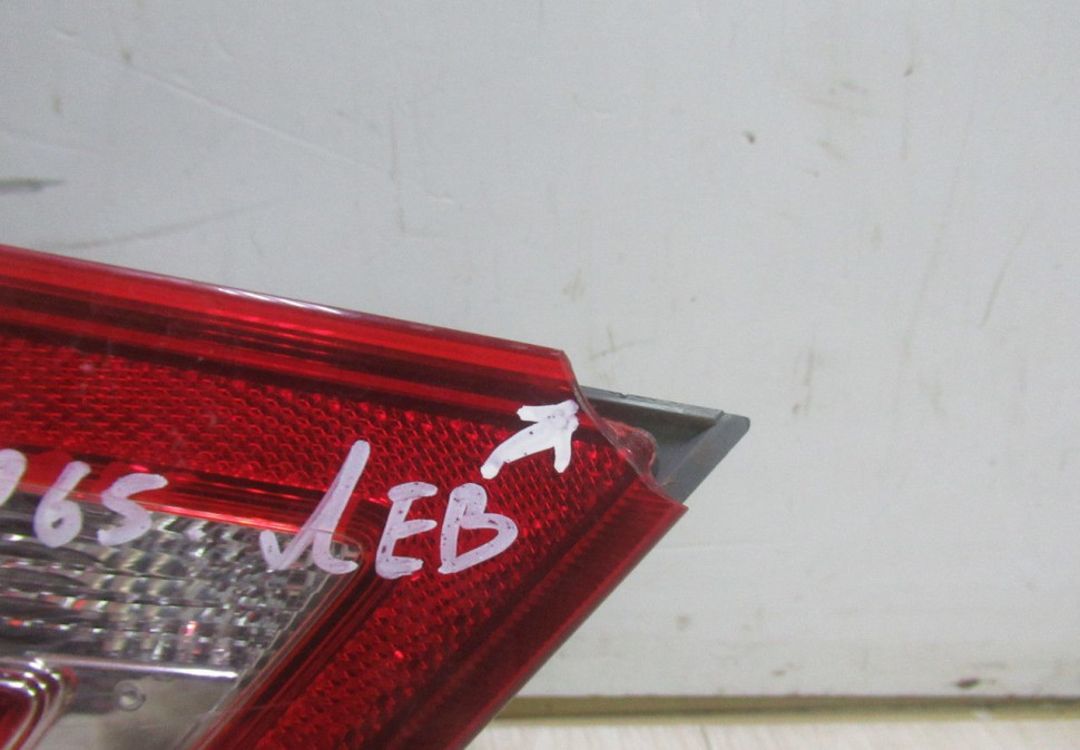 Фонарь левый внутренний Lada Vesta oem 8450006965 (скл-3)