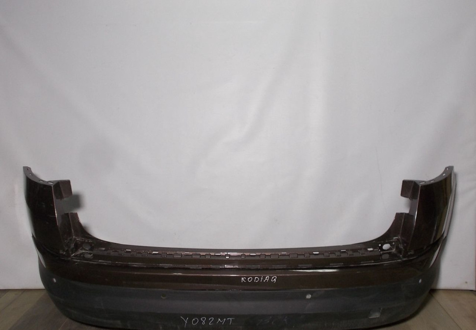 Бампер задний бу Skoda Kodiaq OEM 565807421
