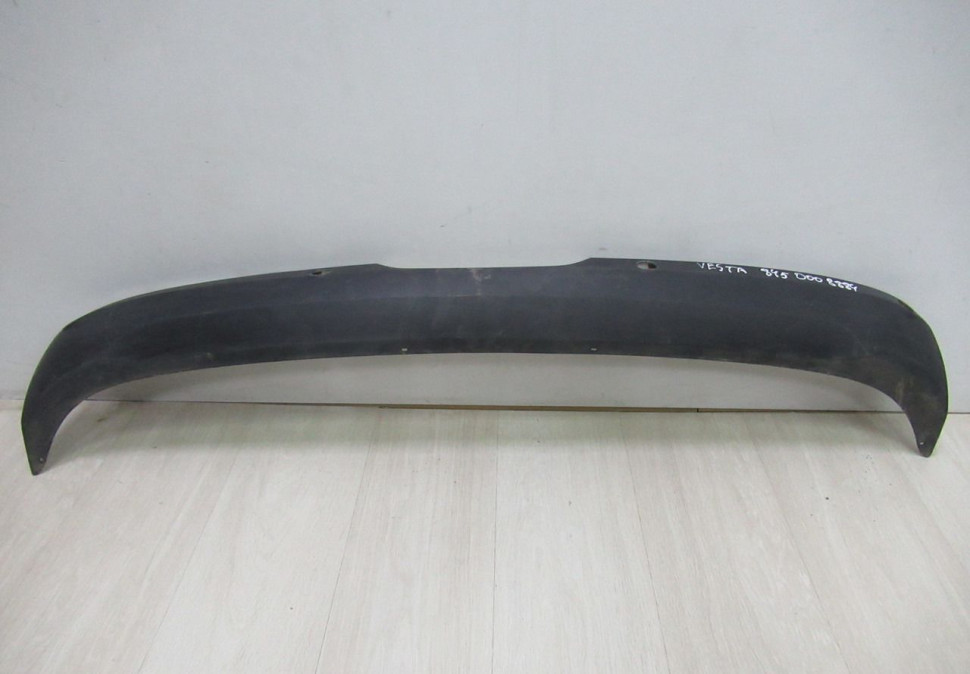 Спойлер заднего бампера Lada Vesta oem 8450008884 (скл-3)