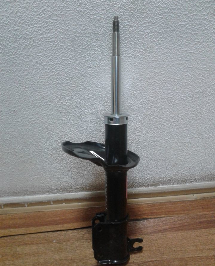 Стойка аммортизатора передняя левая Chevrolet Epica (06>) oem 7451289