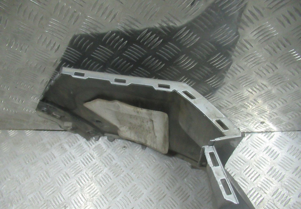Бампер задний Volkswagen Tiguan 2 oem 5NR807421