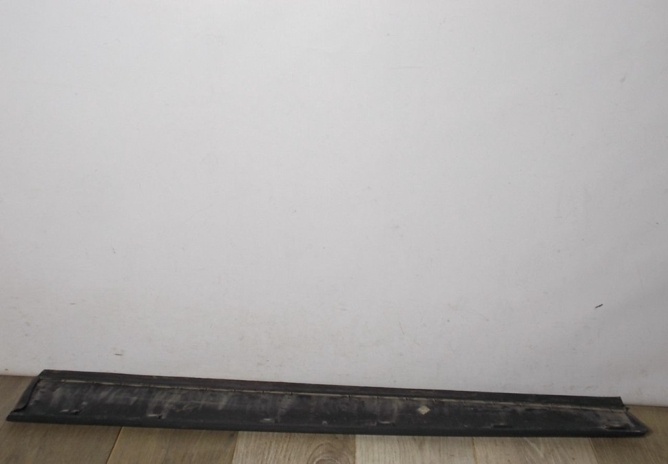 Молдинг двери передний правый бу BMW X3 F25 OEM 51137205780 Молдинг двери передний правый бу BMW X3 F25 OEM 51137205780