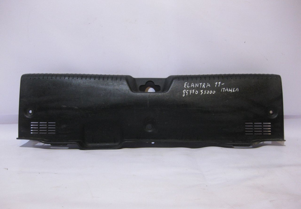 Обивка задней панели Hyundai Elantra MD (11>) oem 857703x000 (скл-3)