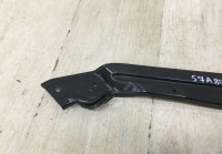 Кронштейн передней панели правый Skoda Karoq OEM 57A806930A