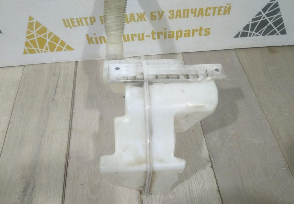 Бачок омывателя бу Skoda Rapid OEM 6RU955453 Бачок омывателя бу Skoda Rapid OEM 6RU955453
