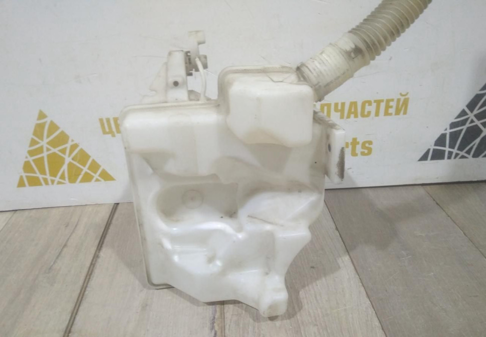 Бачок омывателя бу Skoda Rapid OEM 6RU955453 Бачок омывателя бу Skoda Rapid OEM 6RU955453