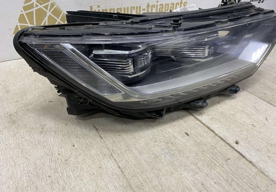 Фара правая Volkswagen Passat B8 2014 oem 3G1941082G Фара правая Volkswagen Passat B8 2014 oem 3G1941082G