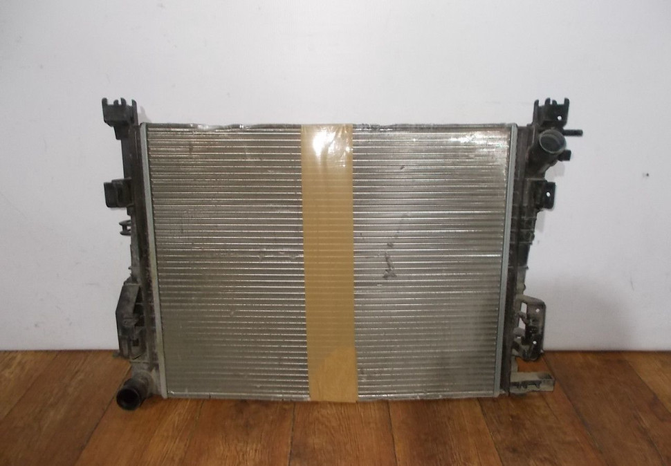Радиатор охлаждения бу Renault Logan 2 OEM 214106179R