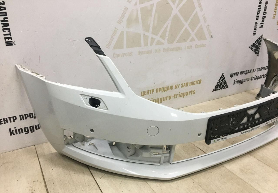 Бампер передний Skoda Octavia A7 рестайлинг OEM 5EU807221F