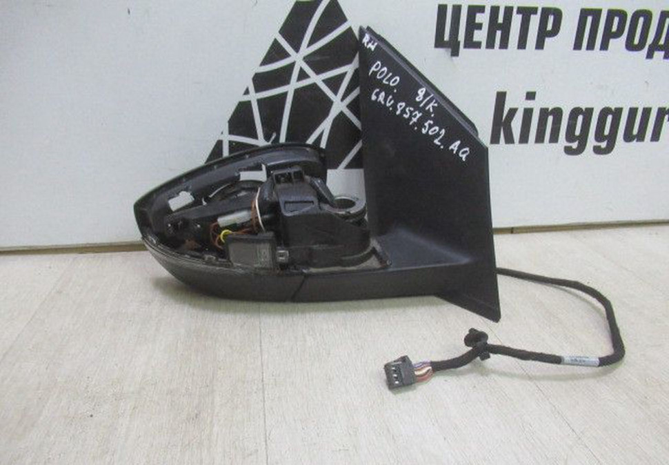 Зеркало правое  Volkswagen Polo 5 рест (8k) oem 6RU857502AQ