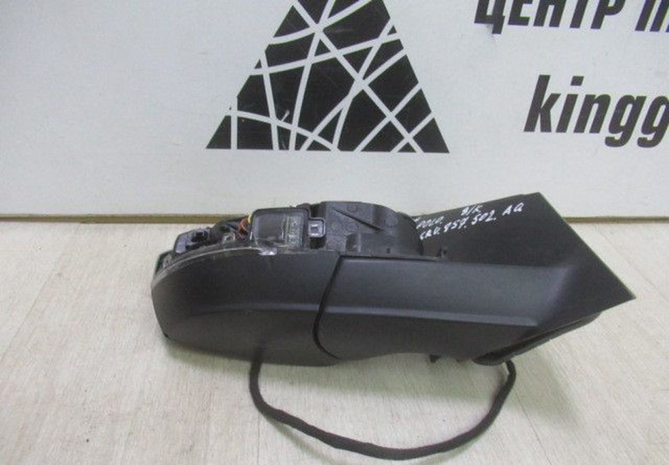 Зеркало правое  Volkswagen Polo 5 рест (8k) oem 6RU857502AQ