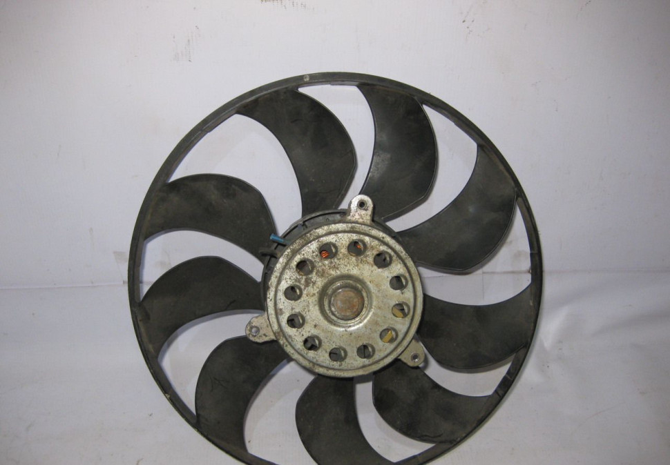 Крыльчатка вентилятора Lada Granta (скл-3) Крыльчатка вентилятора Lada Granta (скл-3)