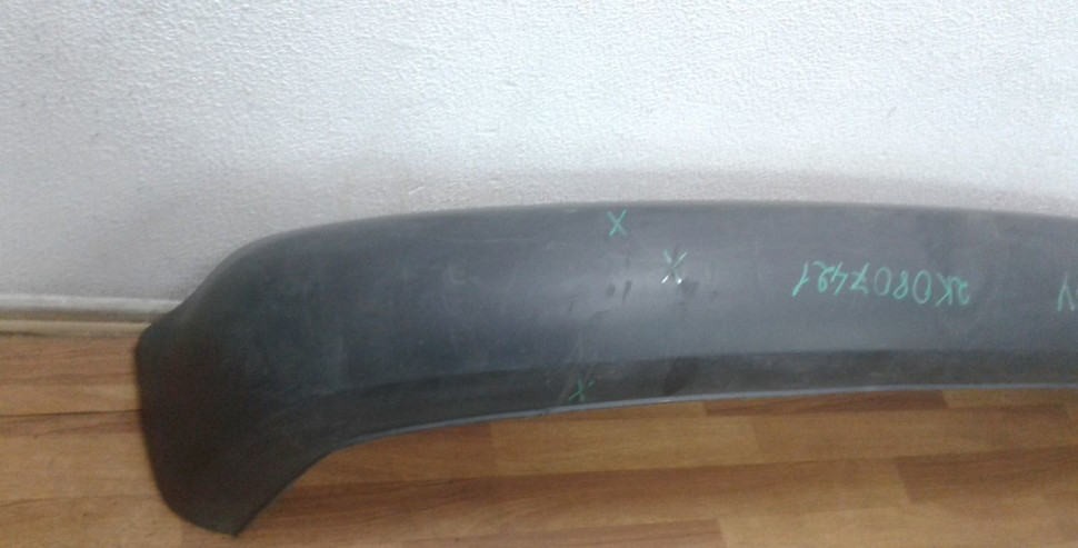 Бампер задний Volkswagen Caddy 3 oem 2K0807421 Бампер задний Volkswagen Caddy 3 oem 2K0807421