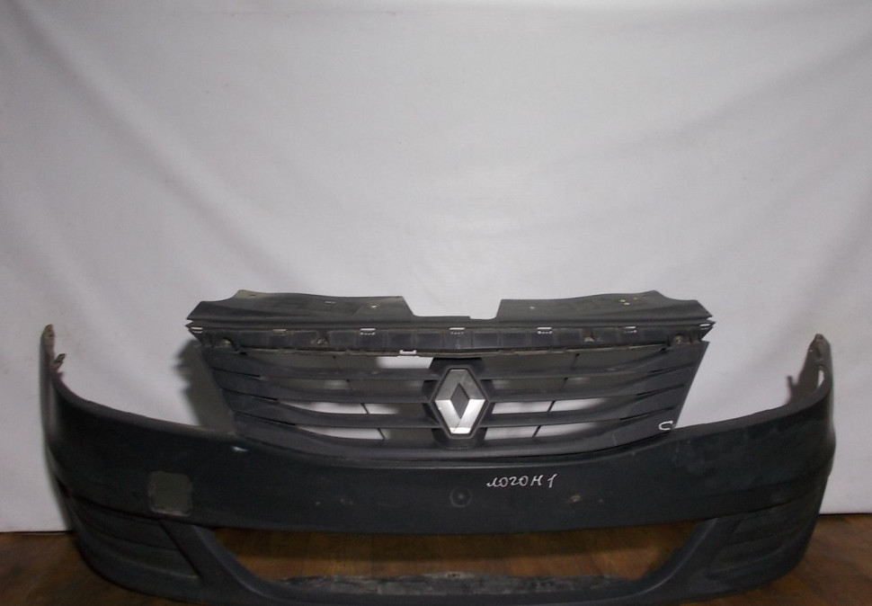 Бампер передний бу Renault Logan 1 OEM 8200916703