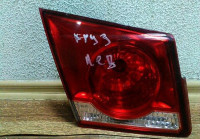 Фонарь левый внутренний Chevrolet Cruze седан