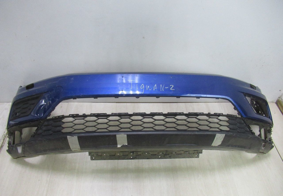Бампер передний Volkswagen Tiguan 2 oem 5nr807221 (под покраску)