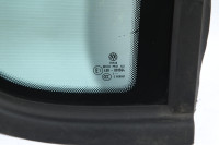 Стекло кузова заднее правое "глухое" Volkswagen Tiguan Oem 5N0845042