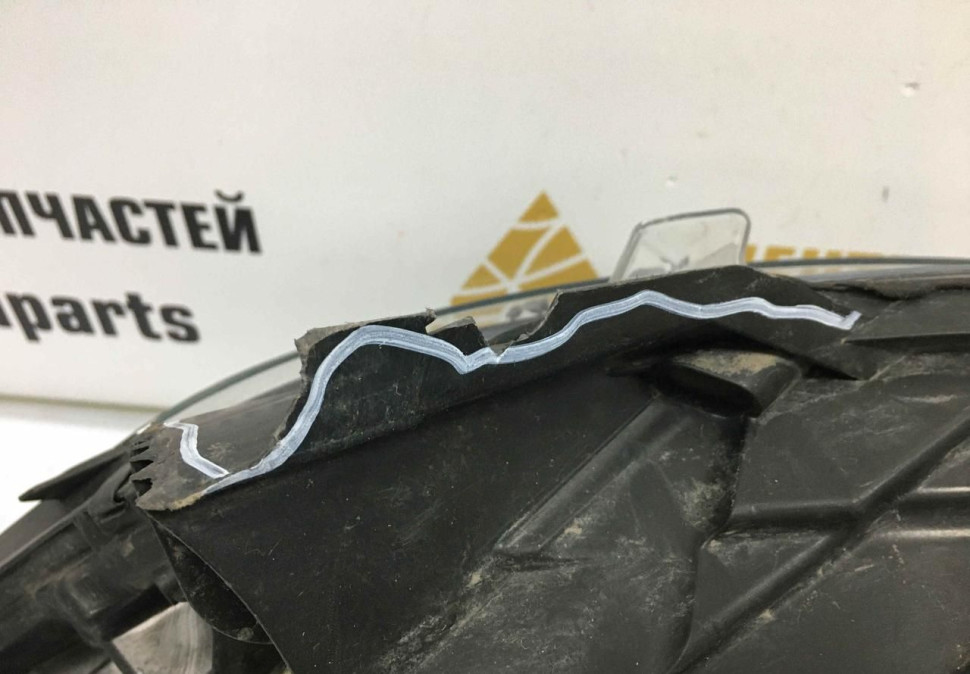 Фара правая Renault Kaptur OEM 260108765R Фара правая Renault Kaptur OEM 260108765R