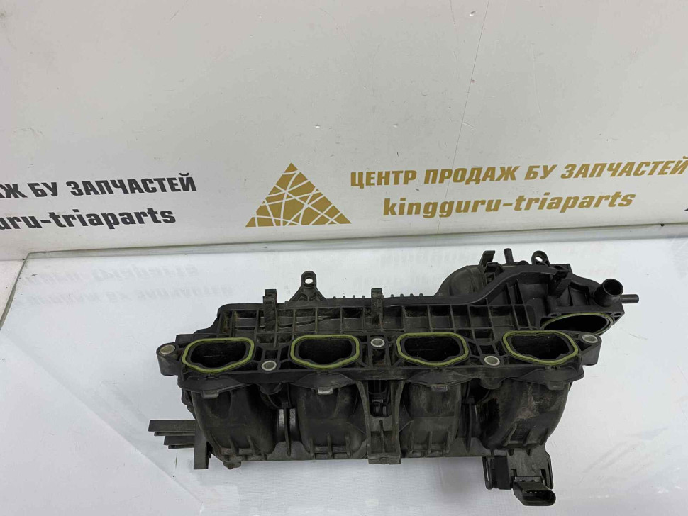 Впускной коллектор Skoda Octavia A7 1.4 OEM 04E129711L Впускной коллектор Skoda Octavia A7 1.4 OEM 04E129711L