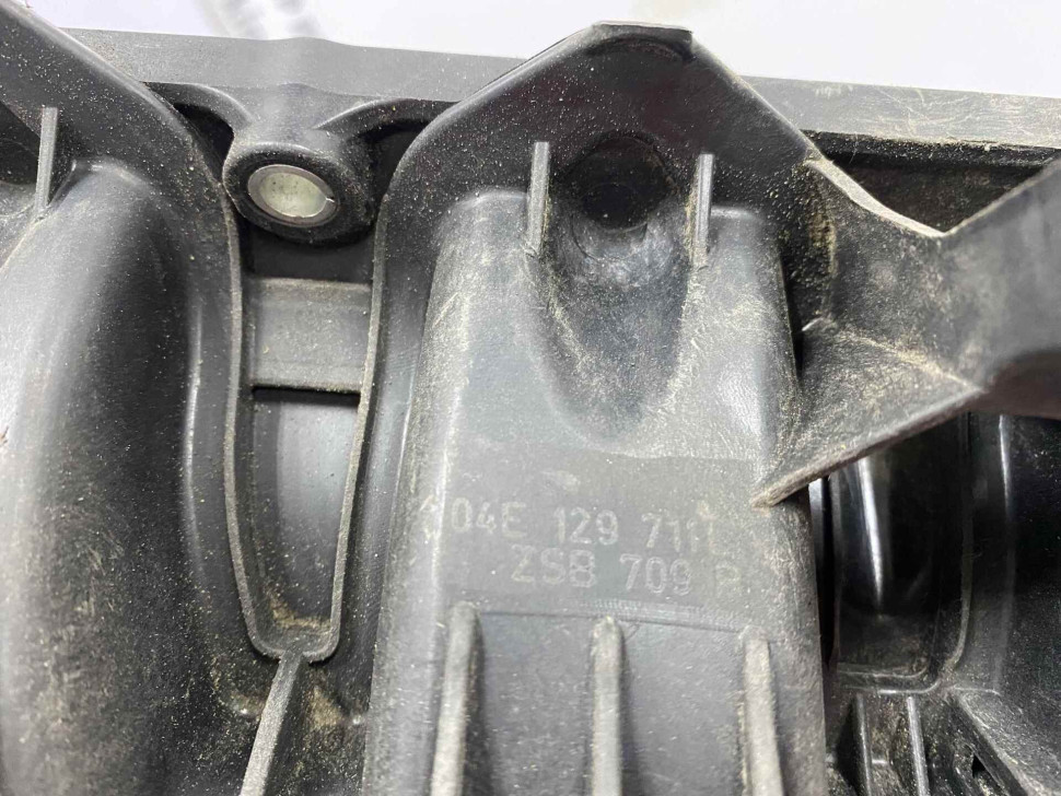 Впускной коллектор Skoda Octavia A7 1.4 OEM 04E129711L Впускной коллектор Skoda Octavia A7 1.4 OEM 04E129711L
