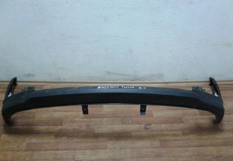 Юбка (губа) переднего бампера Hyundai Tucson (15>) oem 86512d7000 Юбка (губа) переднего бампера Hyundai Tucson (15>) oem 86512d7000