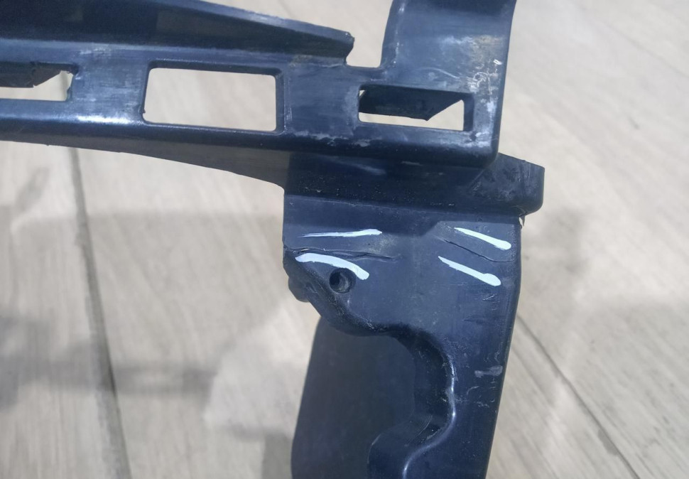 Кронштейн противотуманной фары правый бу BMW 3 F30 рестайлинг OEM 51117386362 Кронштейн противотуманной фары правый бу BMW 3 F30 рестайлинг OEM 51117386362