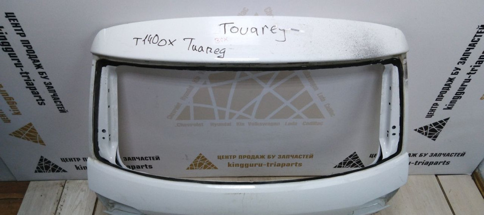 Крышка багажника Volkswagen Touareg 2  NF oem 7P6827025