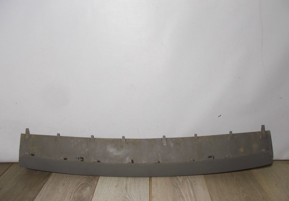 Накладка переднего бампера бу BMW X1 F48 OEM 51117425977 Накладка переднего бампера бу BMW X1 F48 OEM 51117425977