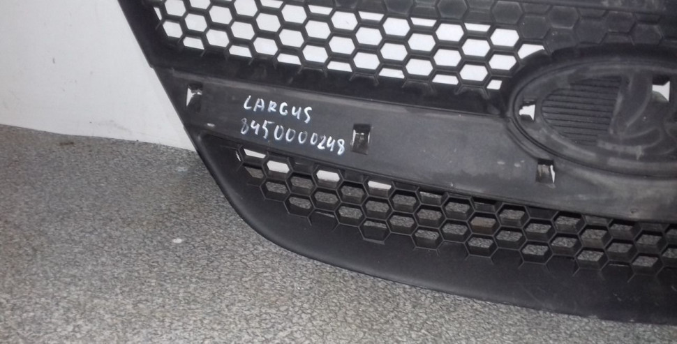 Решетка радиатора Lada Largus oem 8450000248 (скл-3) Решетка радиатора Lada Largus oem 8450000248 (скл-3)