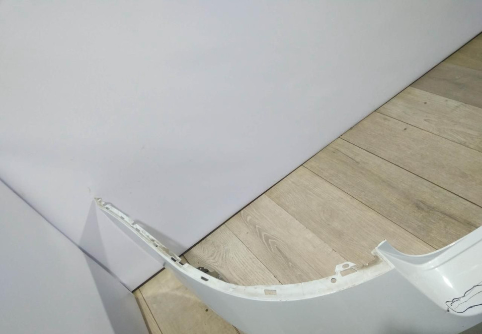 Бампер задний бу Skoda Superb 3 OEM 3V5807421 Бампер задний бу Skoda Superb 3 OEM 3V5807421