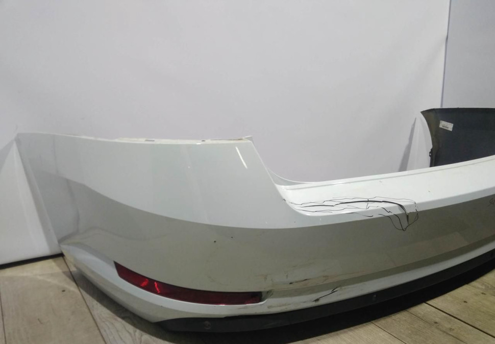 Бампер задний бу Skoda Superb 3 OEM 3V5807421 Бампер задний бу Skoda Superb 3 OEM 3V5807421