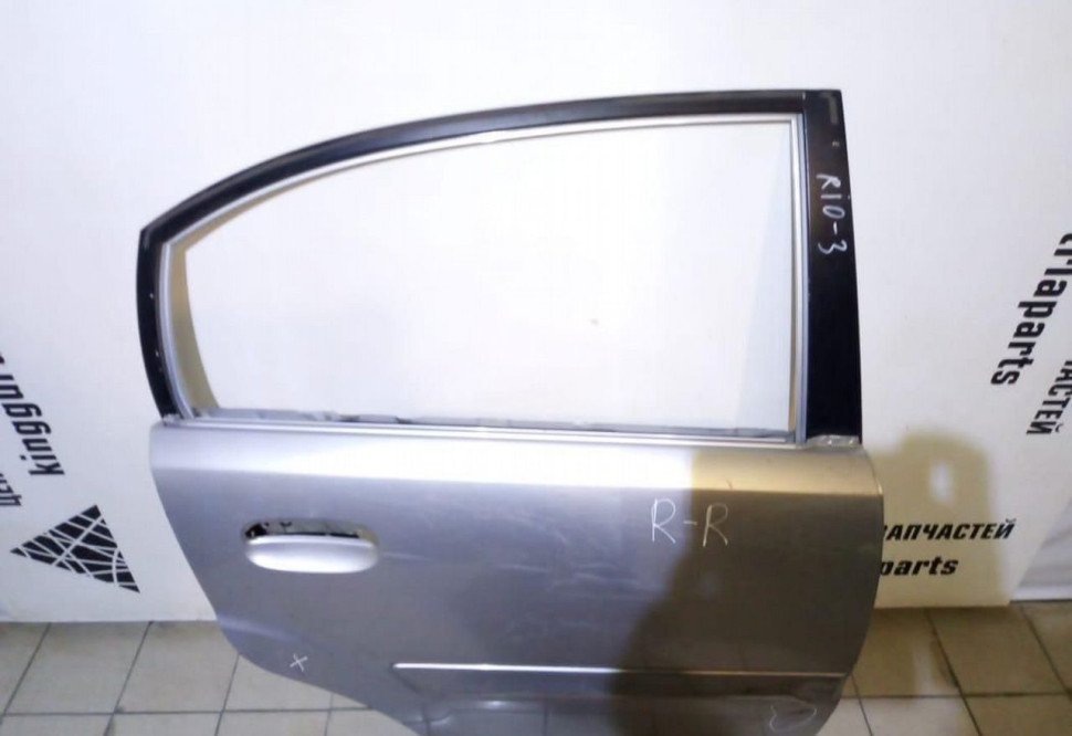 Дверь задняя правая Kia Rio 2 хэтчбэк 05-11 oem 770041G200 Дверь задняя правая Kia Rio 2 хэтчбэк 05-11 oem 770041G200